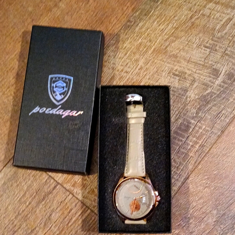 Poedagar mens watch NEw🎁